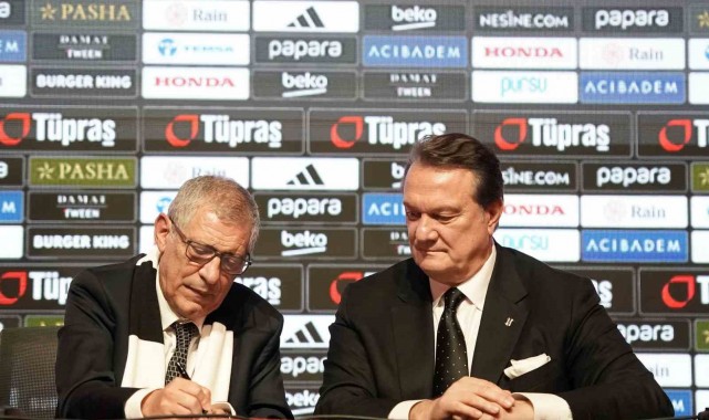 Beşiktaş'ın yeni teknik direktörü imzayı attı