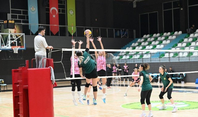 Büyükşehir'in Sultanları İzmir Büyükşehir Belediyespor maçının hazırlıklarını tamamladı
