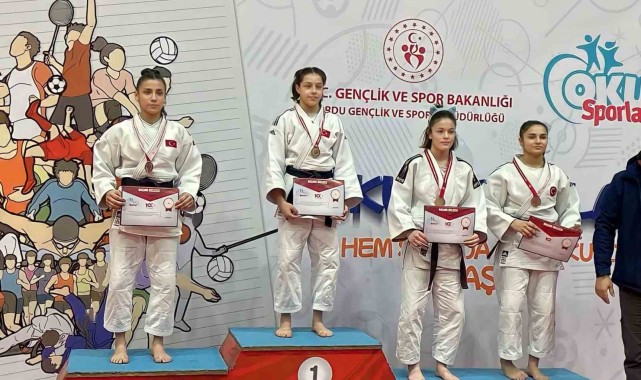 İlçeli genç judocular Ordu'da 4 madalya kazandı