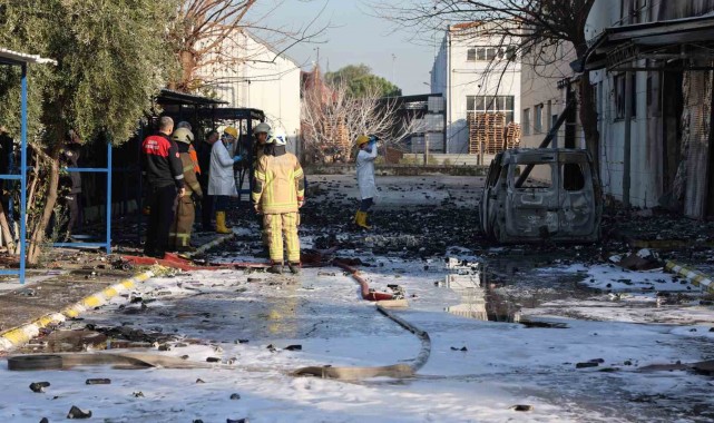 İzmir'deki yangın faciasında ölü sayısı 2'ye yükseldi