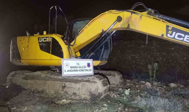 Manisa'da kaçak kazıya suçüstü!