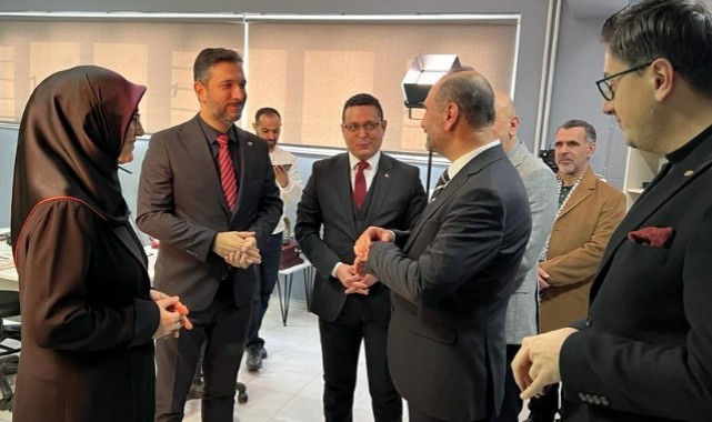Manisa İl Milli Eğitim Müdürü Uğurelli,sinema atölyesi açılışına katıldı
