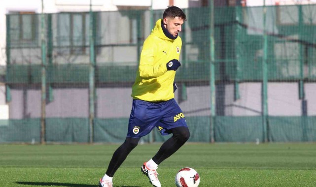 Rade Krunic ilk antrenmanına çıktı