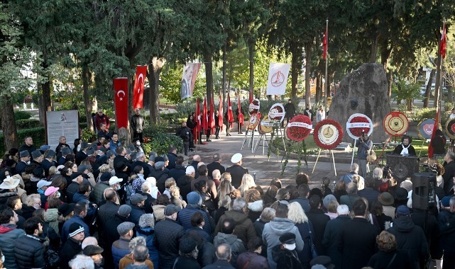 Zübeyde Hanım vefatının 101. yılında mezarı başında anıldı