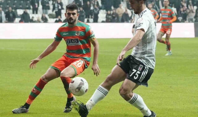Beşiktaş'ta Tayfur Bingöl sakatlandı