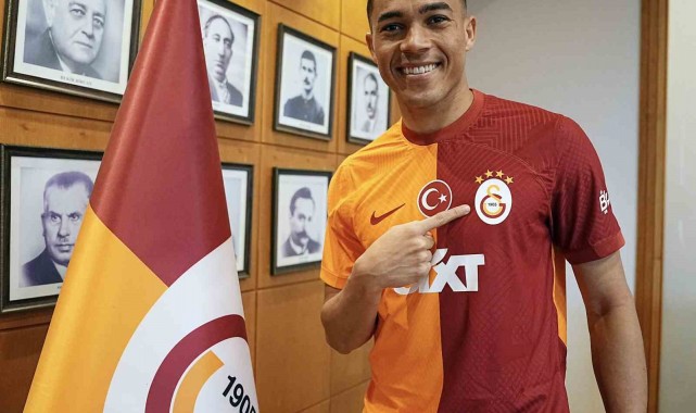 Carlos Vincius: "Burada olduğum için gerçekten çok heyecanlıyım"