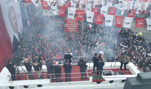 CHP Genel Başkanı Özel, Etimesgut Seçim Koordinasyon Merkezinin açılışına katıldı