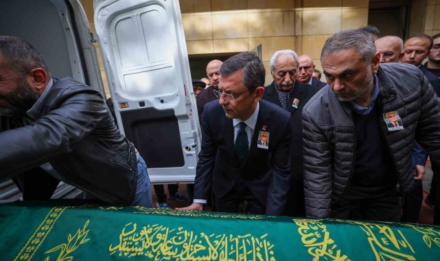 CHP Genel Başkanı Özel, Mehmet Aslandoğan'ın cenazesine katıldı