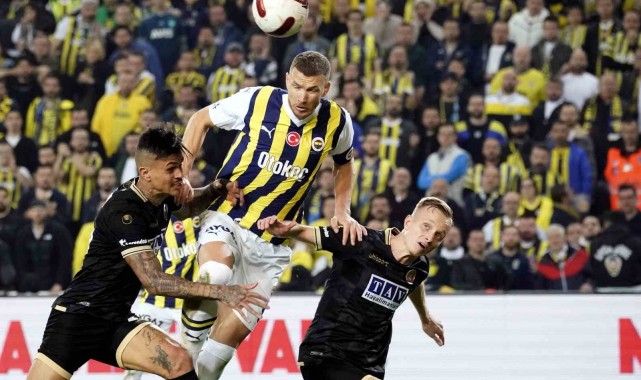 Dzeko, 5 maç sonra fileleri havalandırdı