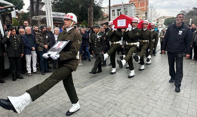 Emekli binbaşı Sadık Dürüst askeri törenle toprağa verildi