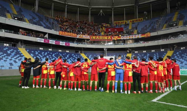 Göztepe, ikinci sıradaki yerini sağlamlaştırdı