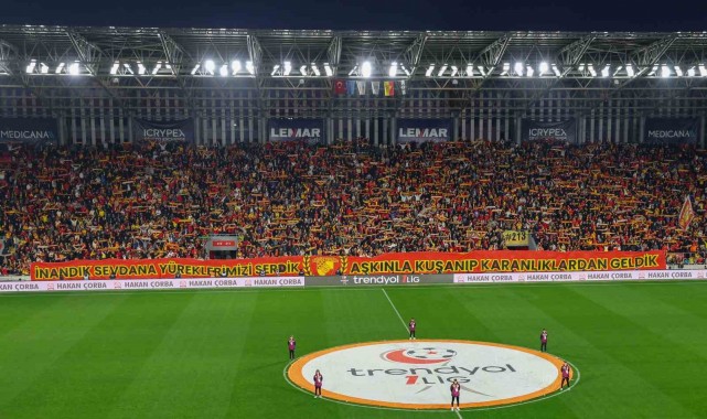Göztepe, Stoilov'la ilk kez bir iç saha maçında takıldı