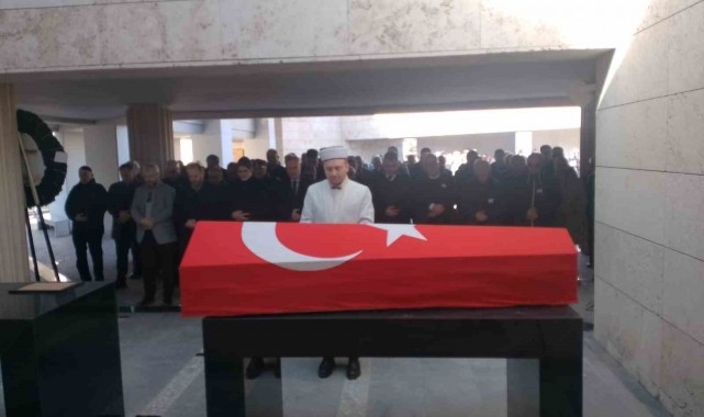 Hayatını kaybeden Büyükelçi Özer, son yolculuğuna uğurlandı