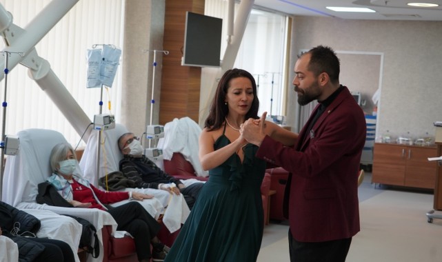 İEÜ Medical Point, 'tango' ile moral verdi