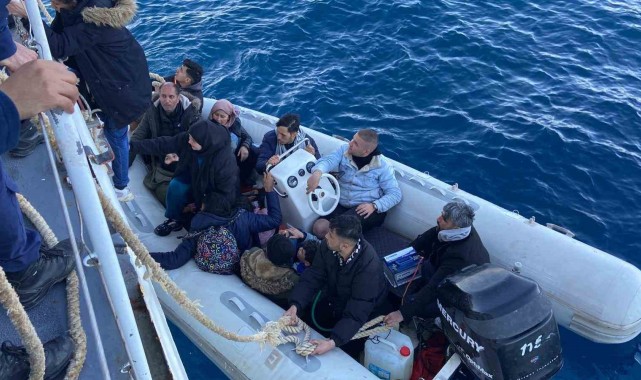 İzmir açıklarında düzensiz göçmen hareketliliği