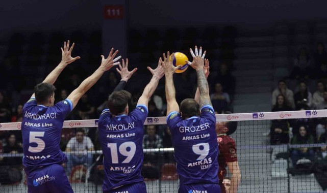 Kupa Voley: Arkas Spor: 3 - Galatasaray: 1