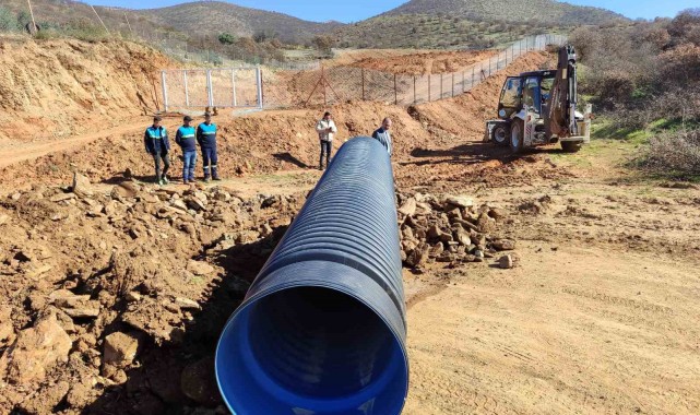 Manisa'da yağmur sularına koruge boru ile önlem