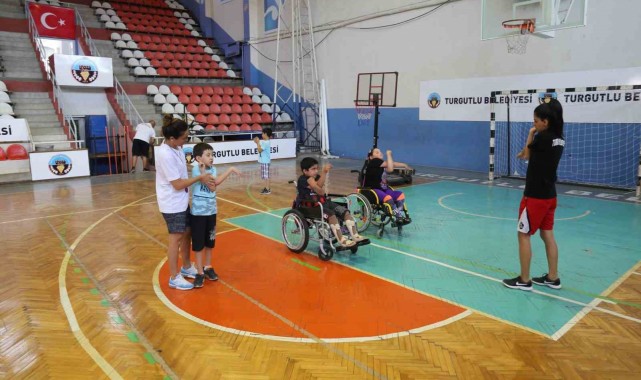 'Mutlu Cuma' Projesiyle sporda engeller kaldırılıyor