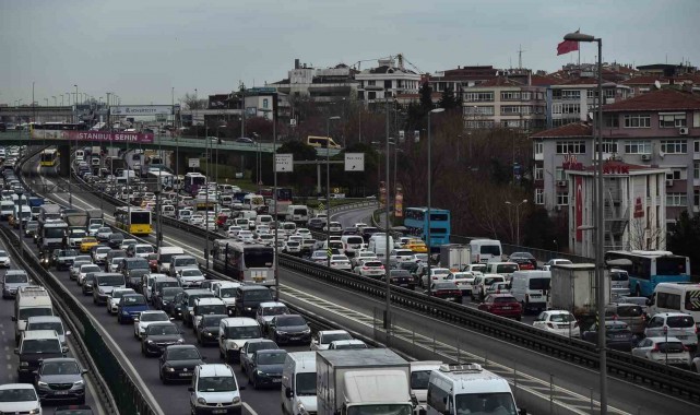 Trafiğe kayıtlı toplam taşıt sayısı hesaplandı..İşte o rakam