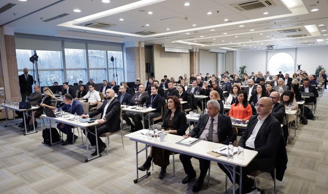 Türkiye cam sektörü katma değerli ihracatla büyüyor