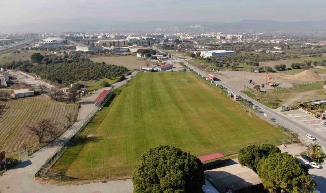 Yunusemre'de Evrenos Futbol Altyapı Tesisinin bakımı tamamlandı