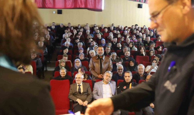 Akhisar'da depremzedeler için yapılan konutlar sahiplerini buldu