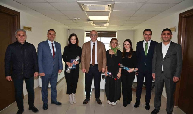 Başkan Ergün kadın çalışanları unutmadı