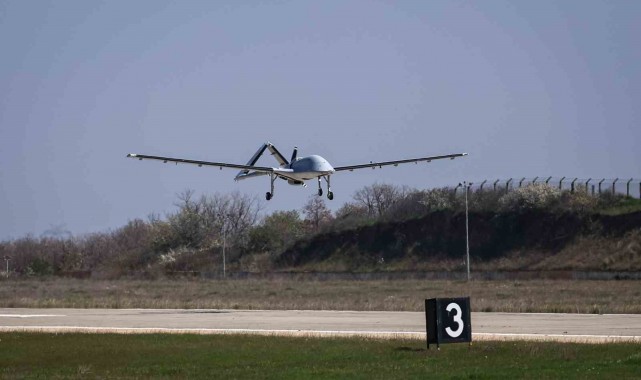 Bayraktar TB3 SİHA, 27 saat havada kaldığı 26. test uçuşunu başarıyla tamamladı