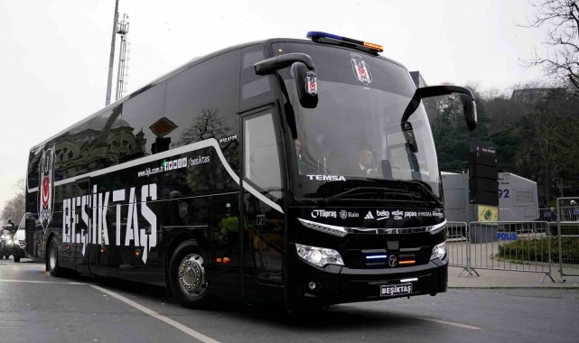 Beşiktaş derbi için stada ulaştı