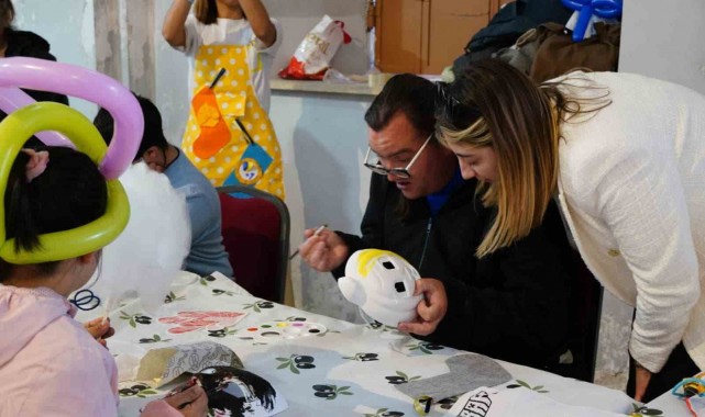 Çeşme'de Down Sendromu Farkındalık Gününde anlamlı etkinlik