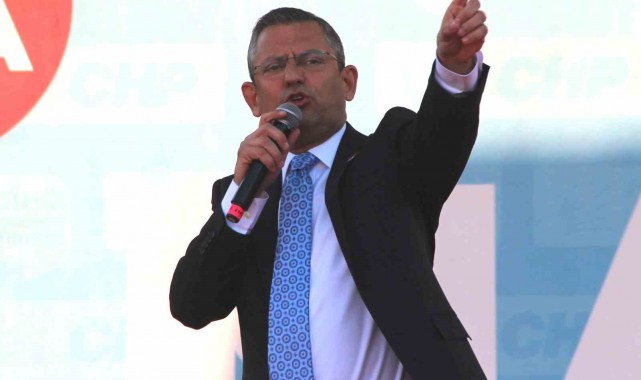 CHP Genel Başkanı Özel emekli maaşlarını 'mesir macunu' üzerinden karşılaştırdı