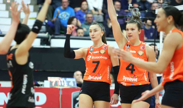 Eczacıbaşı Dynavit, turu İstanbul'a bıraktı