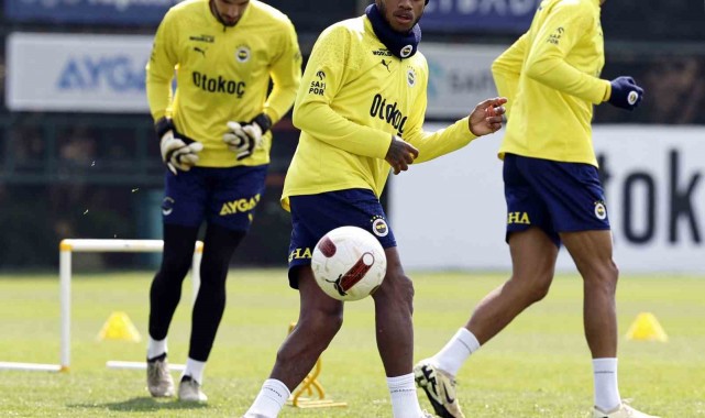 Fenerbahçe, Adana Demirspor maçı hazırlıklarını sürdürdü