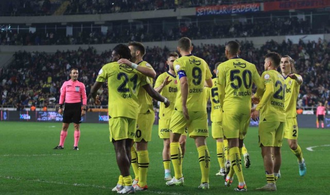 Fenerbahçe, deplasman serisini 14 maça çıkardı