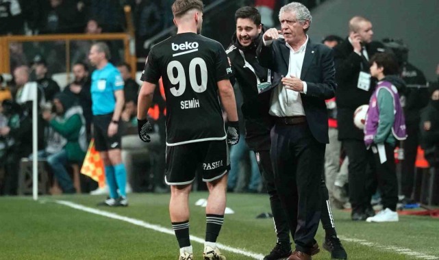 Fernando Santos ilk derbisini kaybetti