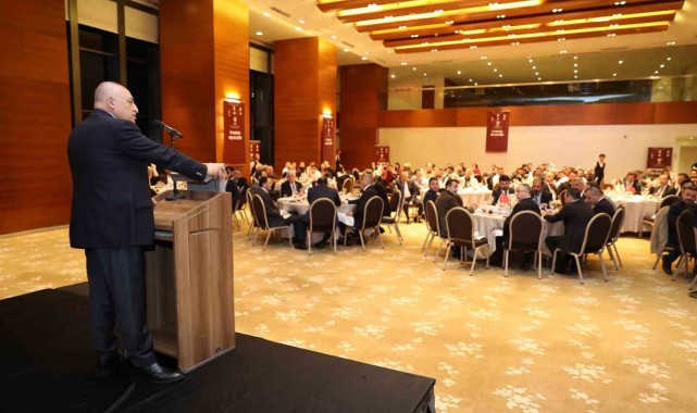 Futbol kulüpleri, TFF'nin iftar yemeğinde bir araya geldi