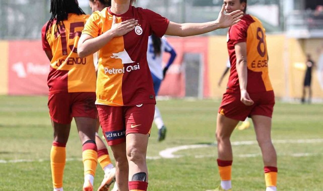 Galatasaray son nefeste güldü