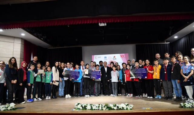 İlçede Fen Bilgisi Şampiyonu o ortaokul oldu