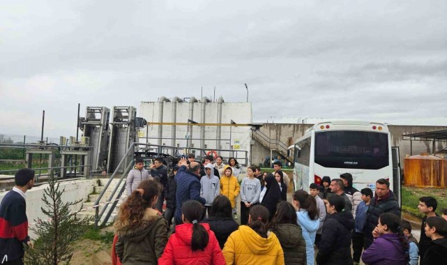 Köprübaşılı öğrenciler Salihli AAT'yi gezdi
