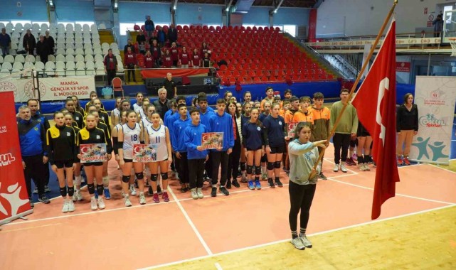 Manisa'da yapılan okul sporları voleybol yarı final maçları sona erdi