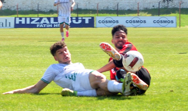Turgutluspor, Sapanca Gençlik'i 3-1 ile geçti