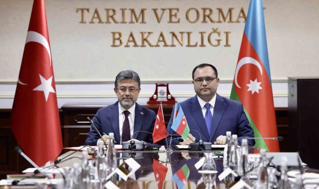 Bakan Yumaklı, Azerbaycan Tarım Bakanı Memmedov ile bir araya geldi