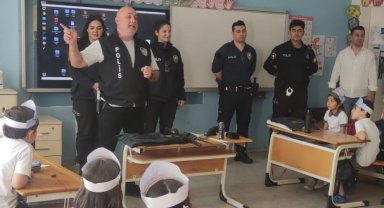 Çocuklara polislik mesleğini sevdirdiler