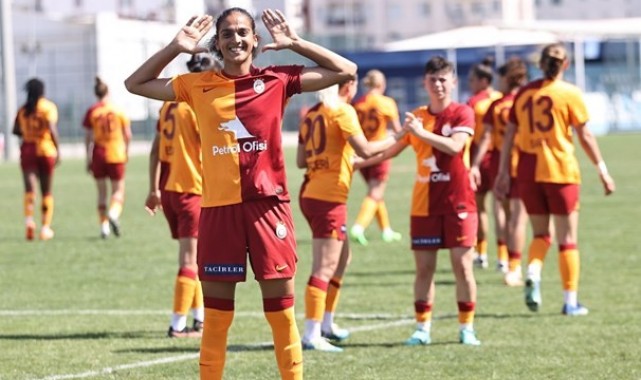 Galatasaray Petrol Ofisi, son haftaya lider girdi