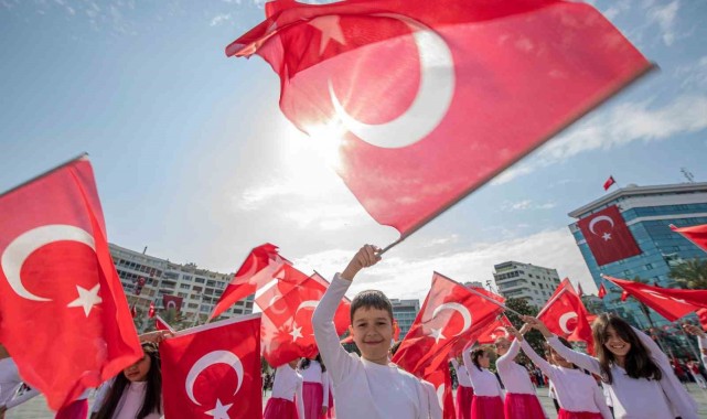 İzmir'de 23 Nisan'da toplu ulaşım ücretsiz