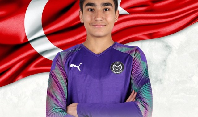Manisa FK'nın genç futbolcularına milli davet