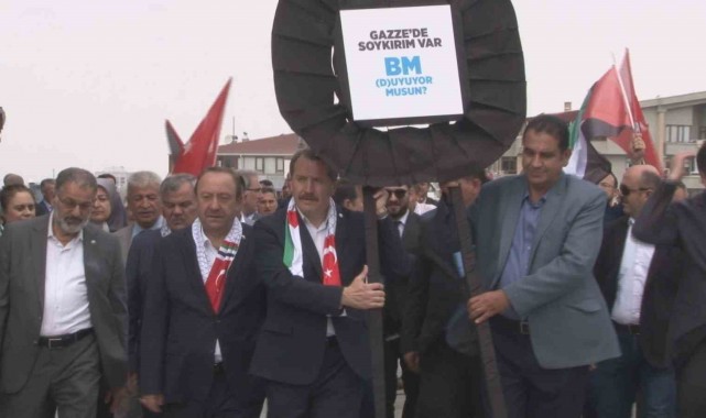 Memur-Sen'den Birleşmiş Milletlere siyah çelenk eylemi