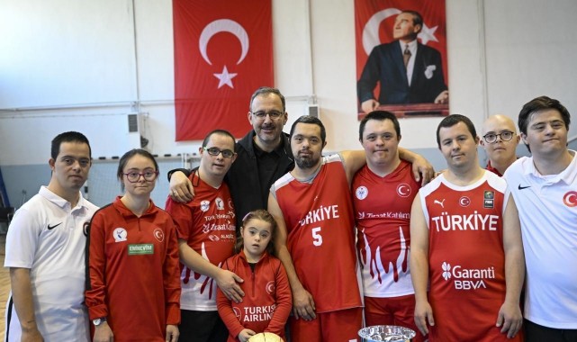 AK Parti'li Kasapoğlu: "Merhametiyle, adalet anlayışıyla, yarınlara olan bakışıyla ve taşıdığı umutla çok özel bir gençliğe sahibiz"