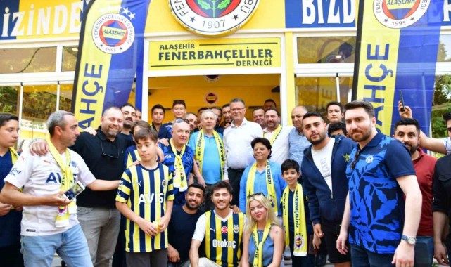 Aziz Yıldırım Manisa'da Fenerbahçeliler Derneği'ni ziyaret etti