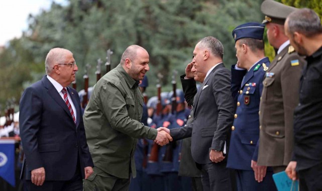 Bakan Güler, Ukraynalı mevkidaşı ile görüştü